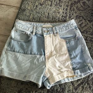 A sun Jean shorts